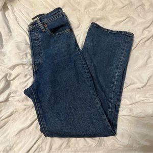 Levi’s Ribcage Straight Jean